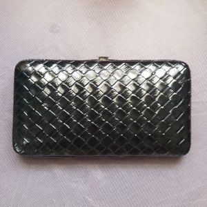 Black faux leather basket weave wallet